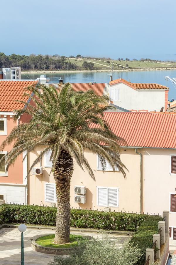 Apartments In City Center Ventus نوفاليا المظهر الخارجي الصورة